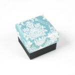 cutie-cadou-bleu-model-floral-pentru-inel-4x5x5cm-1.jpg
