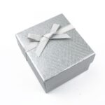 cutie-cadou-gri-pentru-bijuterii-cu-pernita-55x8x85cm-2.jpg
