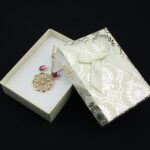 cutie-cadou-ivory-pentru-set-cercei-colier-si-inel-25x7x95cm.jpg