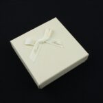 cutie-cadou-pentru-set-cercei-colier-si-inel-25x85x85cm-34.jpg