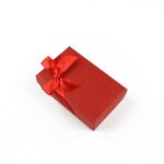 cutie-cadou-rosie-pentru-set-cercei-colier-si-inel-8x5x25cm-4.jpg