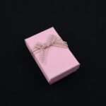 cutie-cadou-roz-pentru-set-cercei-colier-si-inel-25x5x8cm-6.jpg
