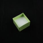 cutie-cadou-verde-pentru-inel-sau-cercei-35x45x45cm-3.jpg
