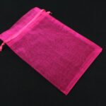 saculet-organza-roz-aprins-aprox-10x15cm-1.jpg