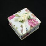 cutie-bijuterii-model-floral-5x9x9cm.jpg