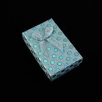 cutie-cadou-albastra-cu-efect-stralucitor-pentru-set-cercei-colier-si-inel-25x5x8cm-1.jpg