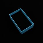 cutie-cadou-albastra-cu-efect-stralucitor-pentru-set-cercei-colier-si-inel-25x5x8cm-3.jpg