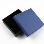 cutie-cadou-albastra-pentru-set-cercei-colier-si-inel-25x85x85cm-8.jpg