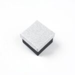 cutie-cadou-argintie-cu-efect-stralucitor-pentru-inel-sau-cercei-35x5x5cm-1.jpg