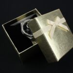 cutie-cadou-aurie-pentru-bijuterii-cu-pernita-55x8x85cm-6.jpg
