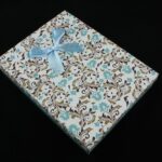 cutie-cadou-bleu-model-floral-pentru-set-cercei-colier-si-inel-3x12x16cm-1.jpg