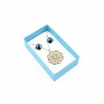 cutie-cadou-bleu-model-inimioare-pentru-set-cercei-colier-si-inel-25x5x8cm-4.jpg