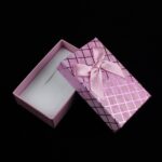 cutie-cadou-cu-imprimeu-decolorat-pentru-set-cercei-colier-si-inel-25x5x8cm-8.jpg