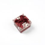 cutie-cadou-grena-model-floral-pentru-inel-35x45x45cm-1.jpg