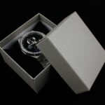 cutie-cadou-gri-pentru-bijuterii-cu-pernita-55x8x85cm-9.jpg