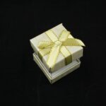 cutie-cadou-ivory-pentru-inel-5x5x5cm.jpg