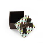 cutie-cadou-maro-model-geometric-pentru-inel-36x48x48cm.jpg