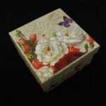 cutie-cadou-model-floral-75x13x13cm-1.jpg