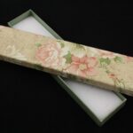 cutie-cadou-model-floral-pentru-colier-bratara-sau-ceas-2x45x20cm-6.jpg