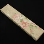cutie-cadou-model-floral-pentru-colier-bratara-sau-ceas-2x45x20cm-7.jpg