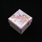 cutie-cadou-model-floral-pentru-inel-4x5x5cm-4.jpg