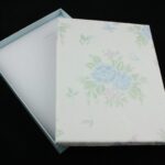 cutie-cadou-model-floral-pentru-set-cercei-colier-si-inel-3x12x16cm-3.jpg