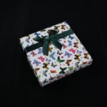 cutie-cadou-model-fluturi-pentru-set-cercei-colier-si-inel-25x85x85cm-7.jpg