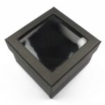 cutie-cadou-neagra-cu-capac-transparent-pentru-bijuterii-cu-pernita-5x88x88cm-1.jpg