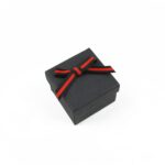 cutie-cadou-neagra-pentru-inel-35x45x45cm-5.jpg
