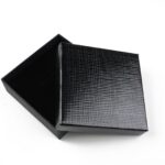 cutie-cadou-neagra-pentru-set-25x85x85cm.jpg