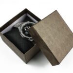 cutie-cadou-pentru-bijuterii-cu-pernita-55x8x85cm-45.jpg