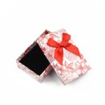 cutie-cadou-rosie-model-floral-pentru-set-colier-cercei-si-inel-28x5x8cm.jpg