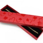 cutie-cadou-rosie-model-inimioare-pentru-colier-bratara-sau-ceas-2x4x20cm.jpg