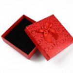 cutie-cadou-rosie-model-inimioare-pentru-set-cercei-colier-si-inel-25x85x85cm.jpg