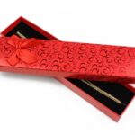 cutie-cadou-rosie-pentru-colier-bratara-sau-ceas-2x45x205cm.jpg