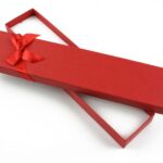 cutie-cadou-rosie-pentru-colier-bratara-sau-ceas-2x45x20cm-7.jpg
