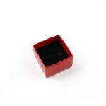 cutie-cadou-rosie-pentru-inel-sau-cercei-35x45x45cm-2.jpg