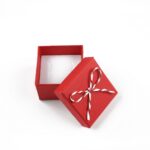 cutie-cadou-rosie-pentru-inel-sau-cercei-35x45x45cm-4.jpg