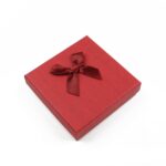 cutie-cadou-rosie-pentru-set-cercei-colier-si-inel-25x85x85cm-18.jpg
