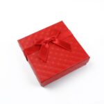 cutie-cadou-rosie-pentru-set-cercei-colier-si-inel-25x85x85cm-35.jpg