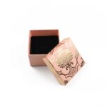 cutie-cadou-roz-model-floral-auriu-pentru-inelcercei-35x45x45cm.jpg