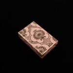 cutie-cadou-roz-model-floral-auriu-pentru-set-cercei-colier-si-inel-25x5x8cm-1.jpg