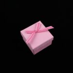 cutie-cadou-roz-pentru-inel-35x45x45cm-4.jpg