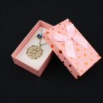 cutie-cadou-roz-pentru-set-cercei-colier-si-inel-25x5x8cm-40.jpg