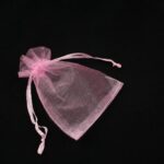 saculet-organza-roz-aprox-9x15cm.jpg