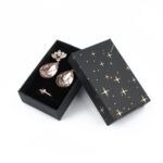 cutie-cadou-neagra-pentru-set-cercei-colier-si-inel-25x5x8cm.jpg