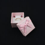 cutie-cadou-roz-pentru-inel-sau-cercei-35x45x45cm-4.jpg