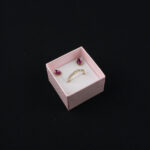 cutie-cadou-roz-pentru-inel-sau-cercei-35x45x45cm-5.jpg