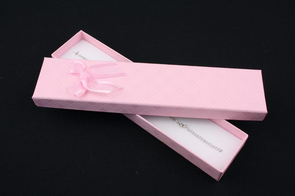 Strong wind Broom index Cutie cadou roz pentru colier, bratara sau ceas 2x4x20cm