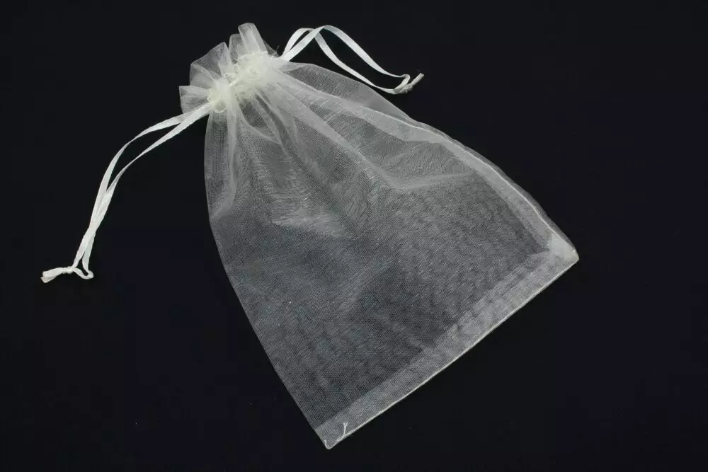 saculet-organza-ivory-125x175cm.jpg